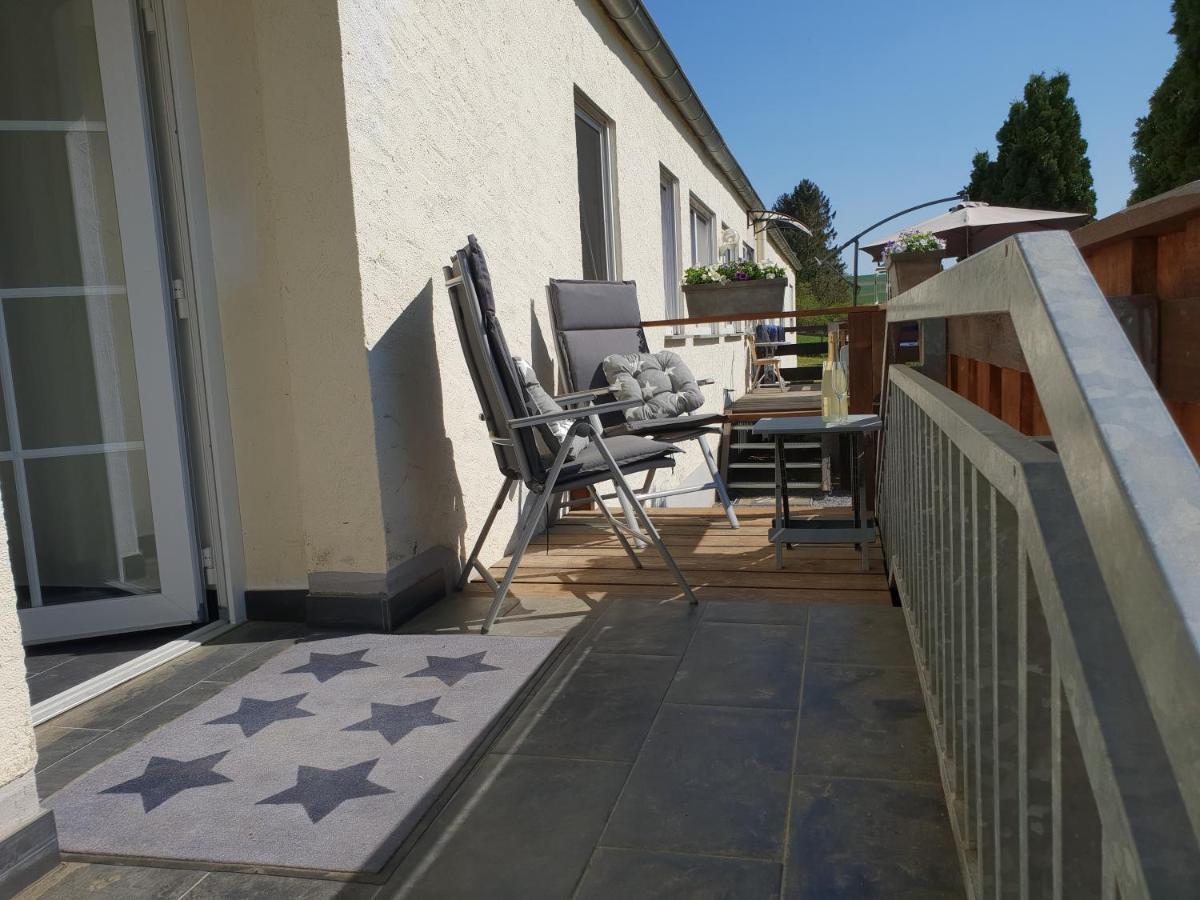 Moderne Ferienwohnung Black Beauty Auf Idyllischem Reiterhof Naehe Burg Eltz Munstermaifeld ภายนอก รูปภาพ